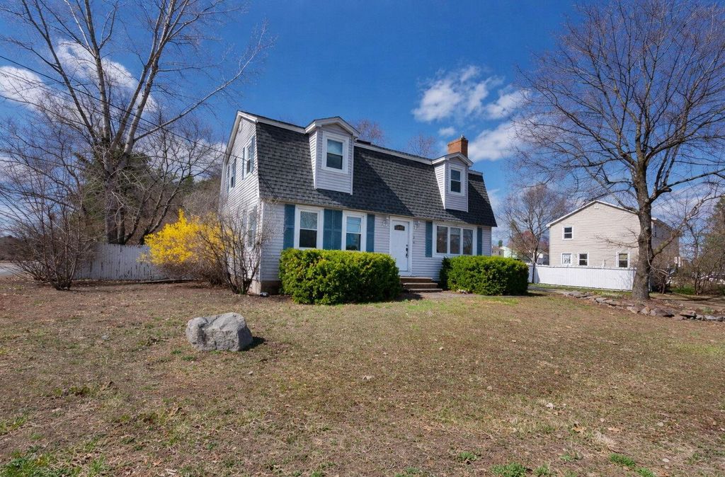 Photo of 2 Forge Drive, Nashua, NH 03060 (MLS # 5083660)