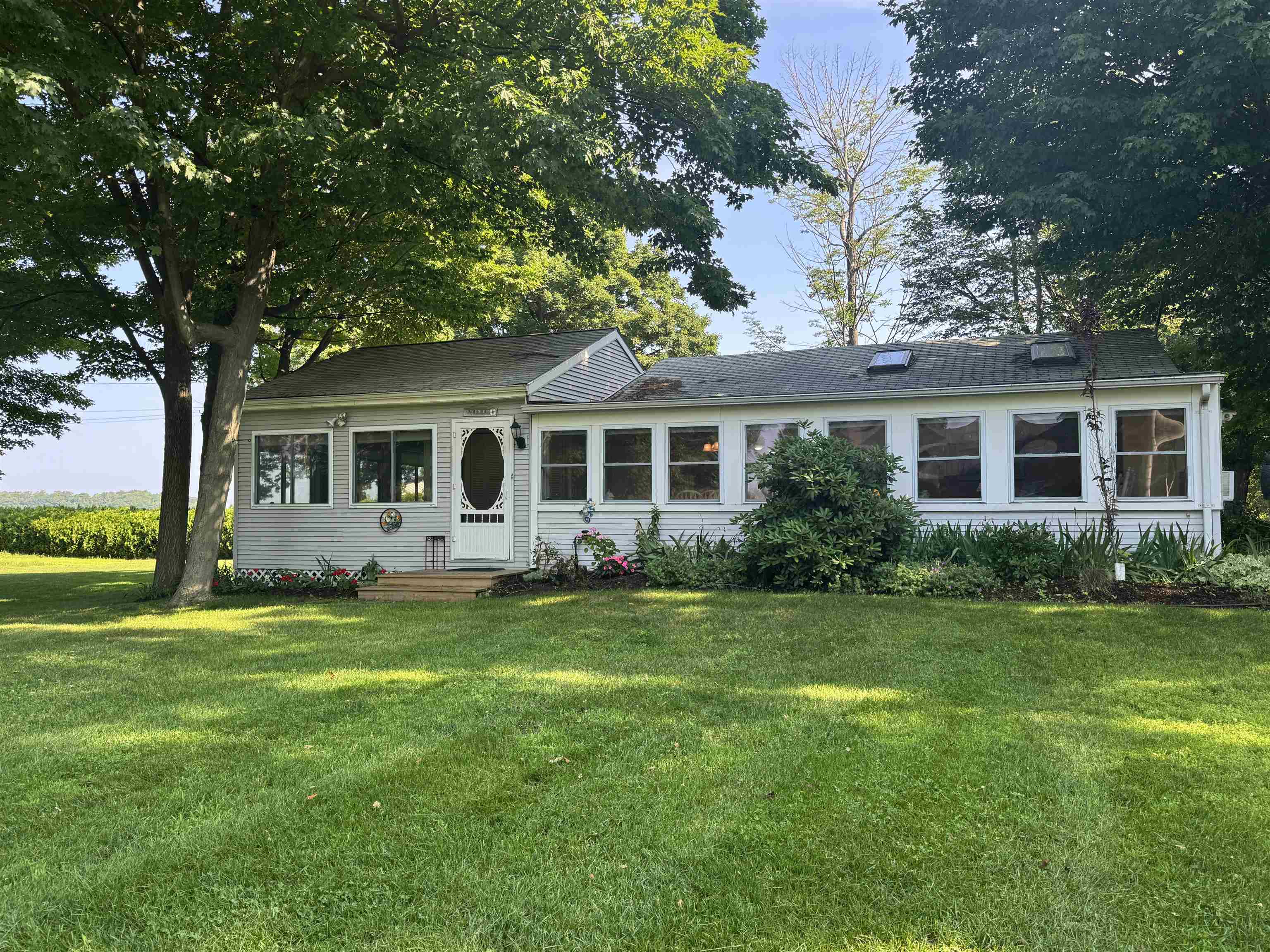 Photo 1 of 31 — 1926 Colchester Point Road, Colchester, VT 05446