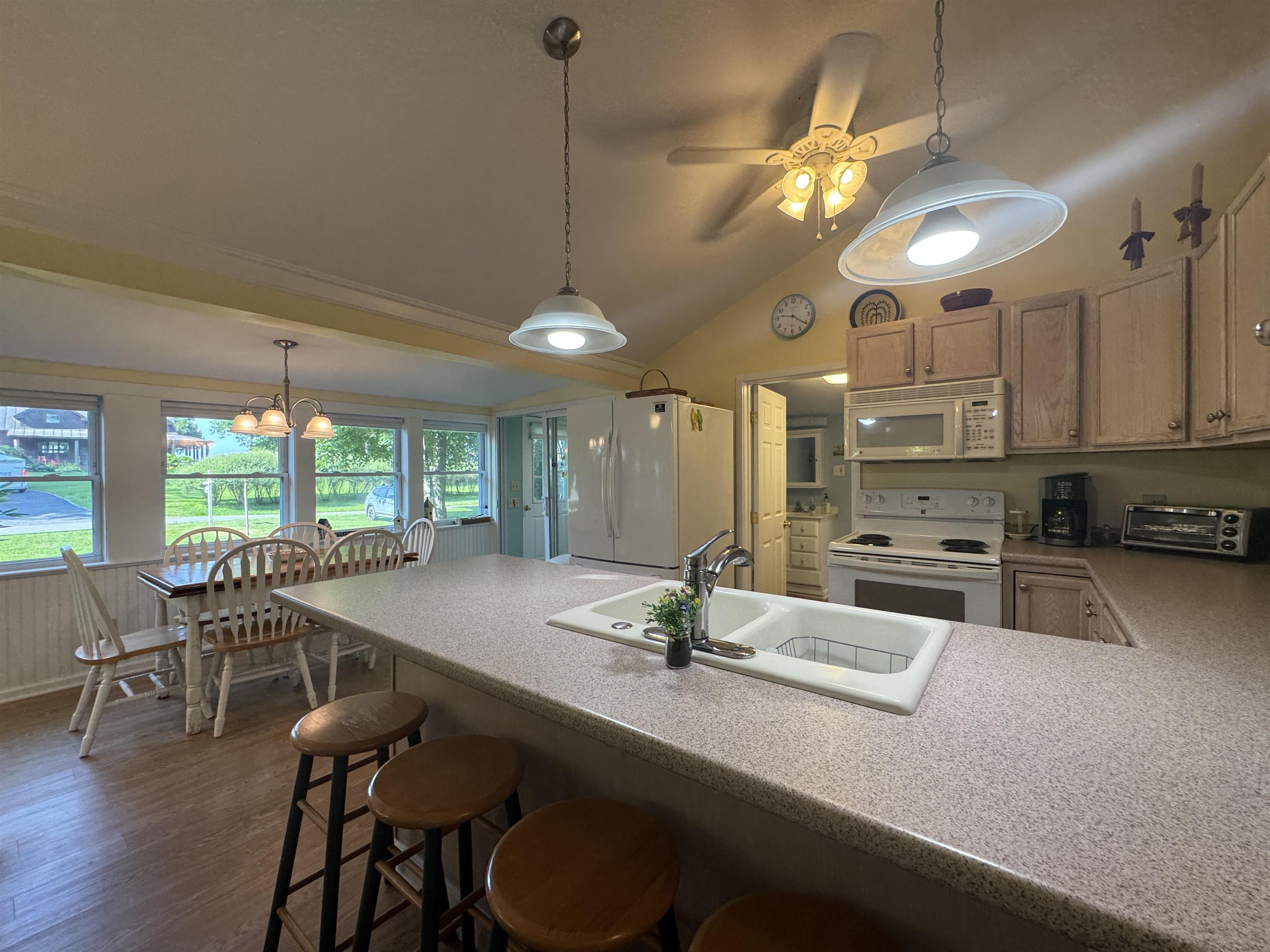 1926 Colchester Point Road