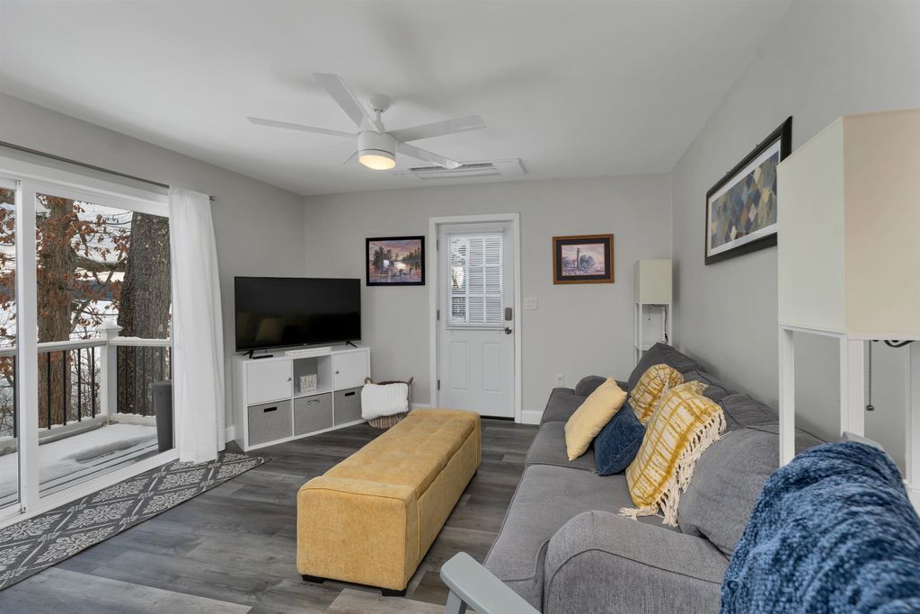 Photo of 6 Winnisquam Shore, Tilton, NH 03276 (MLS # 5073101)