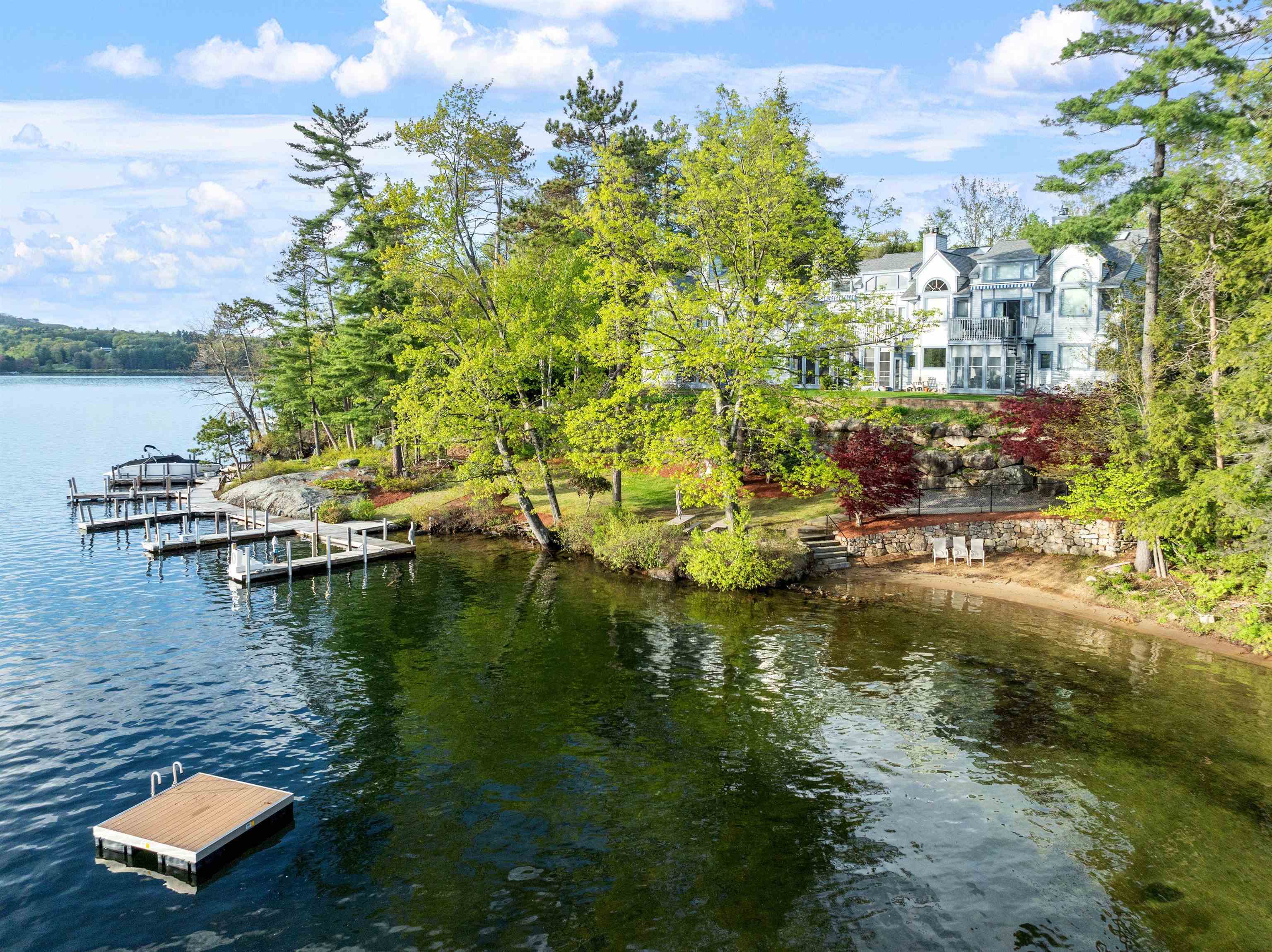 738 Weirs Boulevard 40