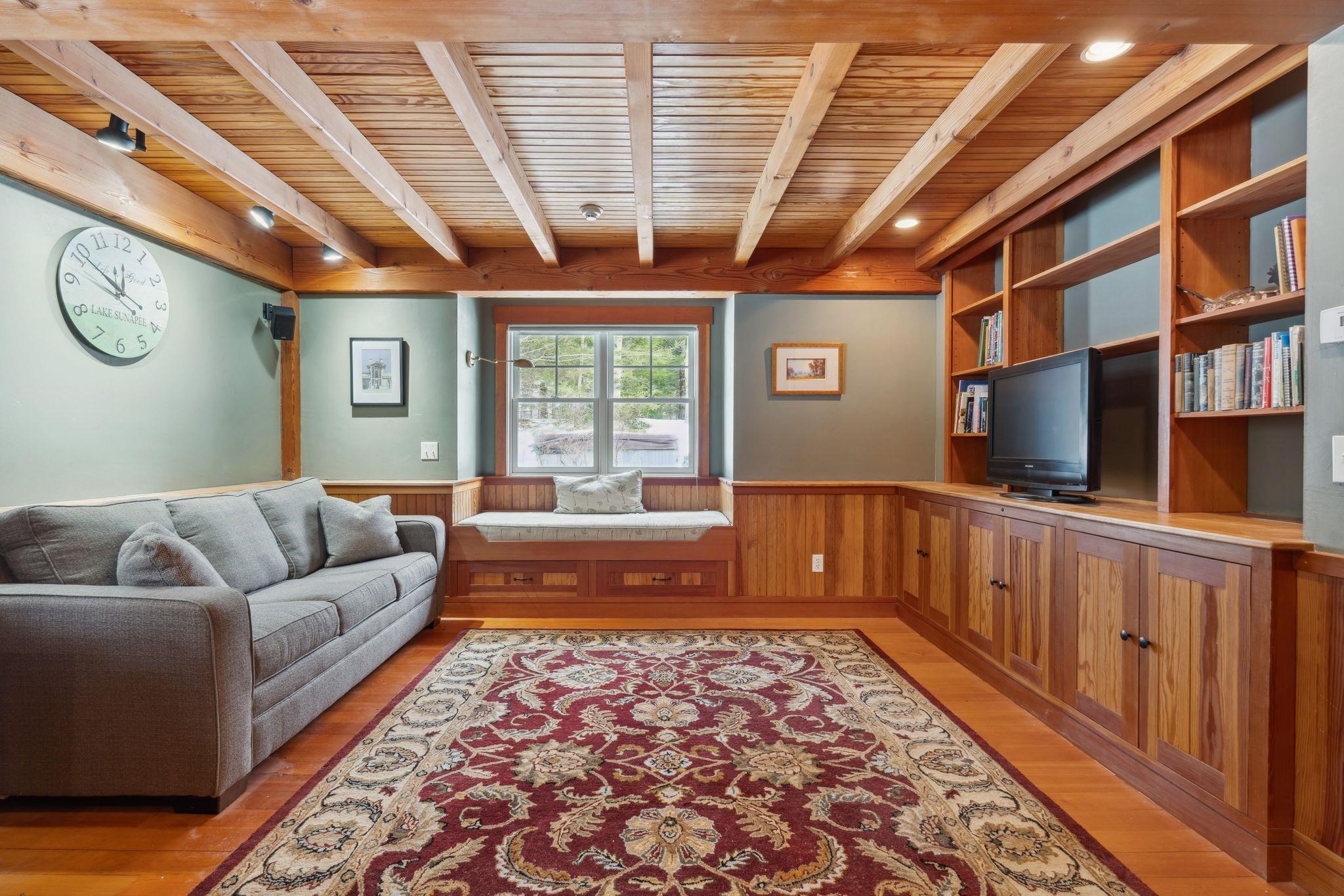 Sunapee, New Hampshire 03782, United States, 4 Bedrooms Bedrooms, ,4 BathroomsBathrooms,Residential,Active,91699