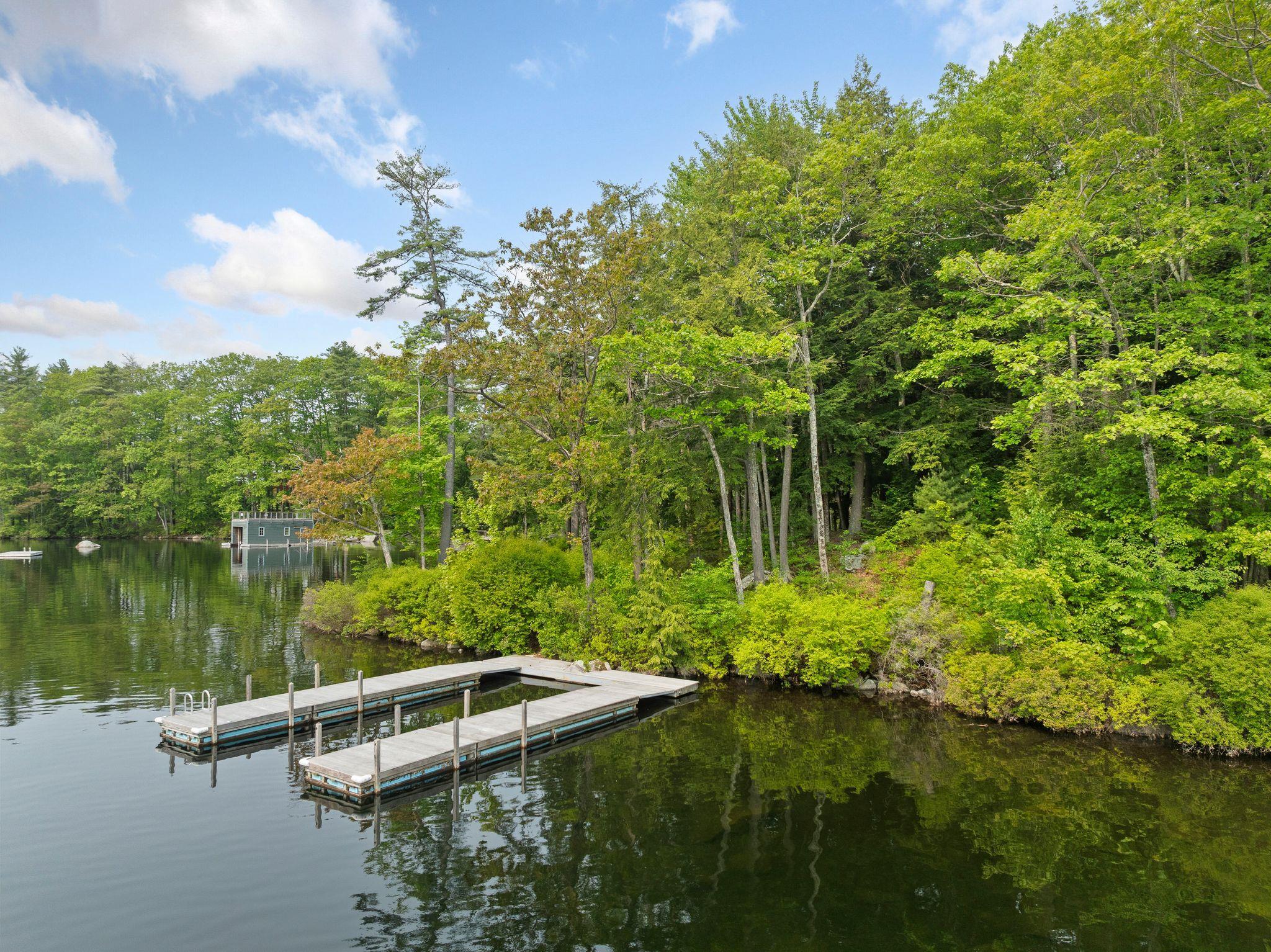 27 Burkehaven Lane