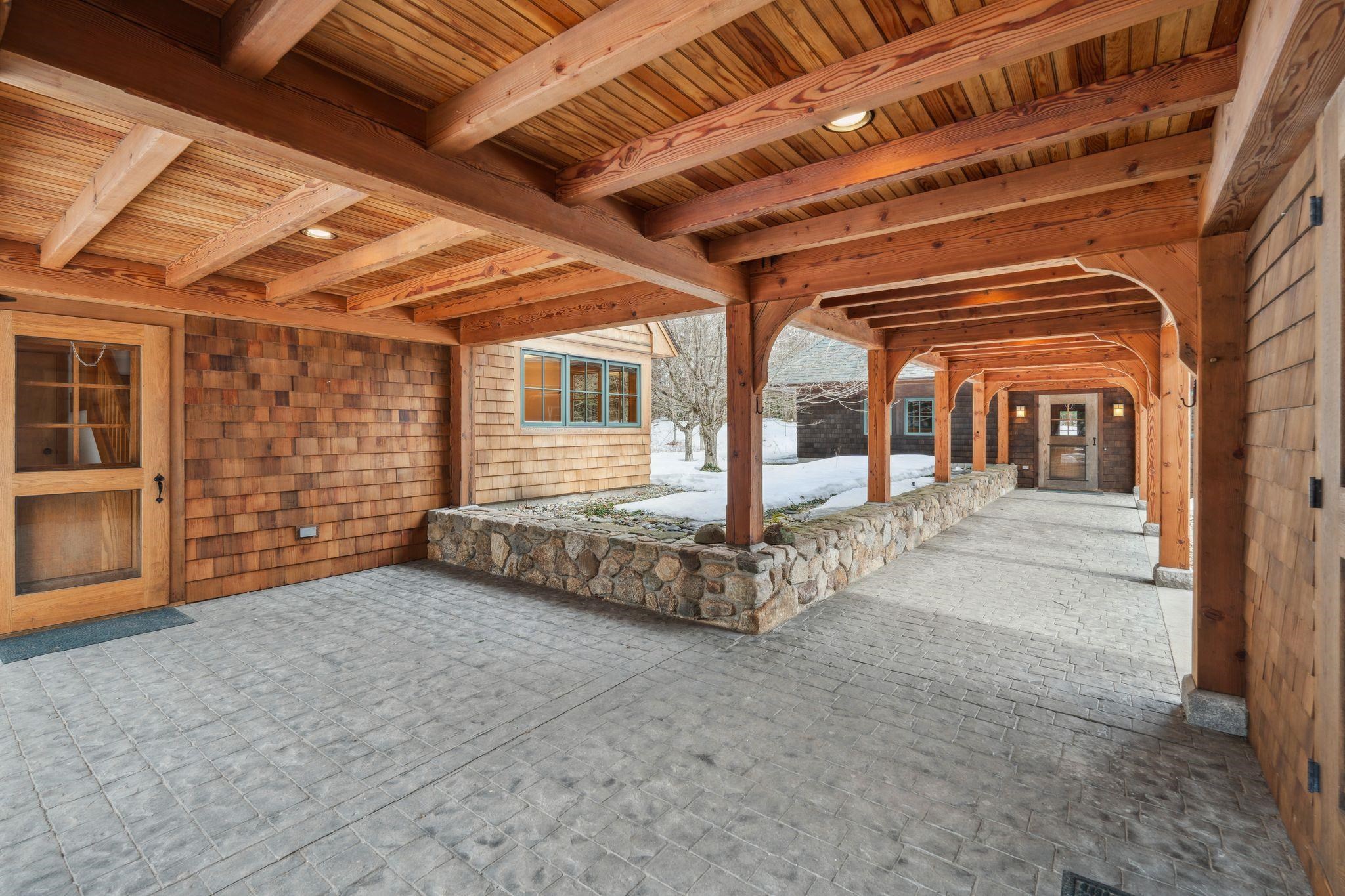 Sunapee, New Hampshire 03782, United States, 4 Bedrooms Bedrooms, ,4 BathroomsBathrooms,Residential,Active,91699