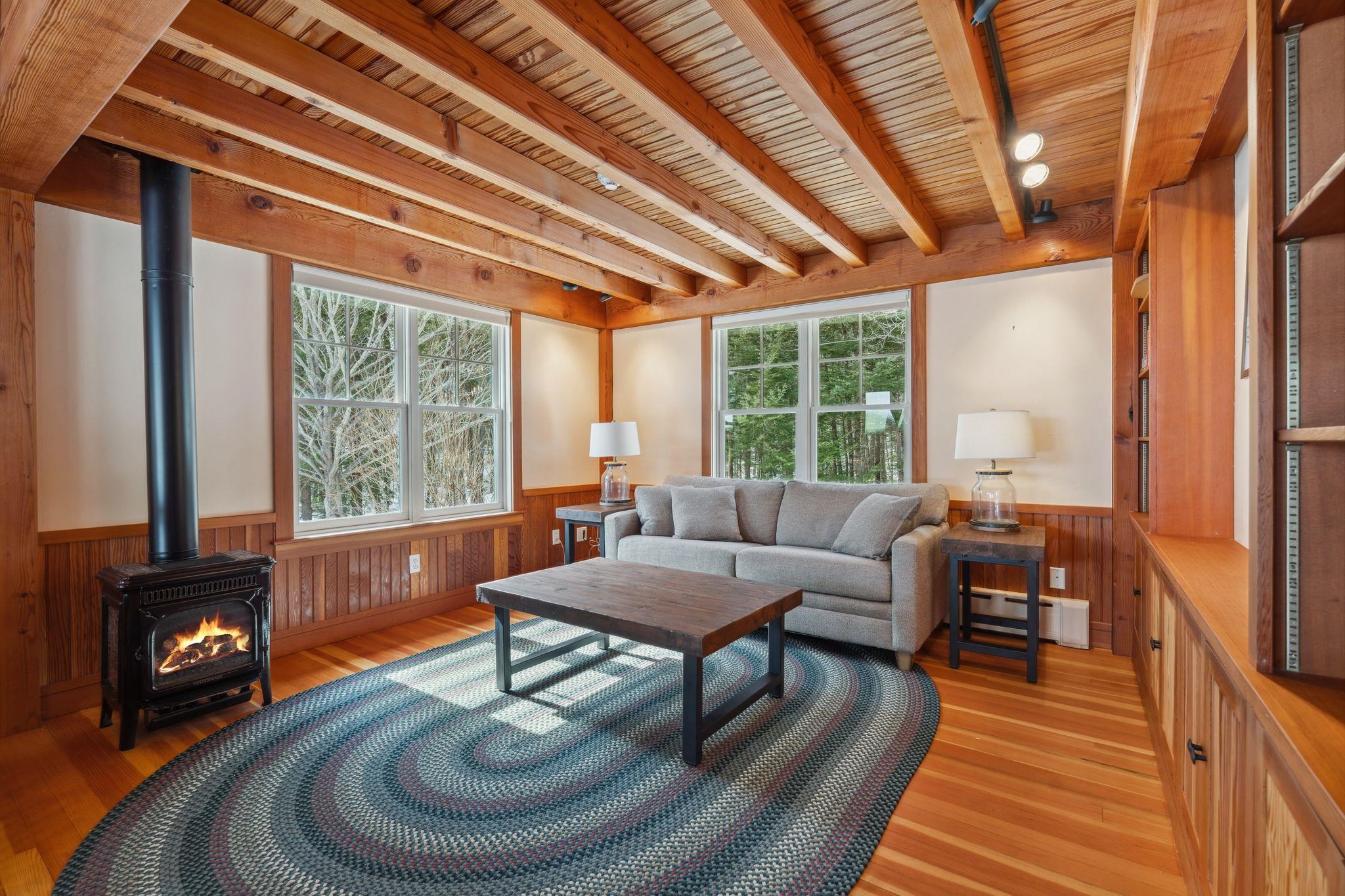 Sunapee, New Hampshire 03782, United States, 4 Bedrooms Bedrooms, ,4 BathroomsBathrooms,Residential,Active,91699