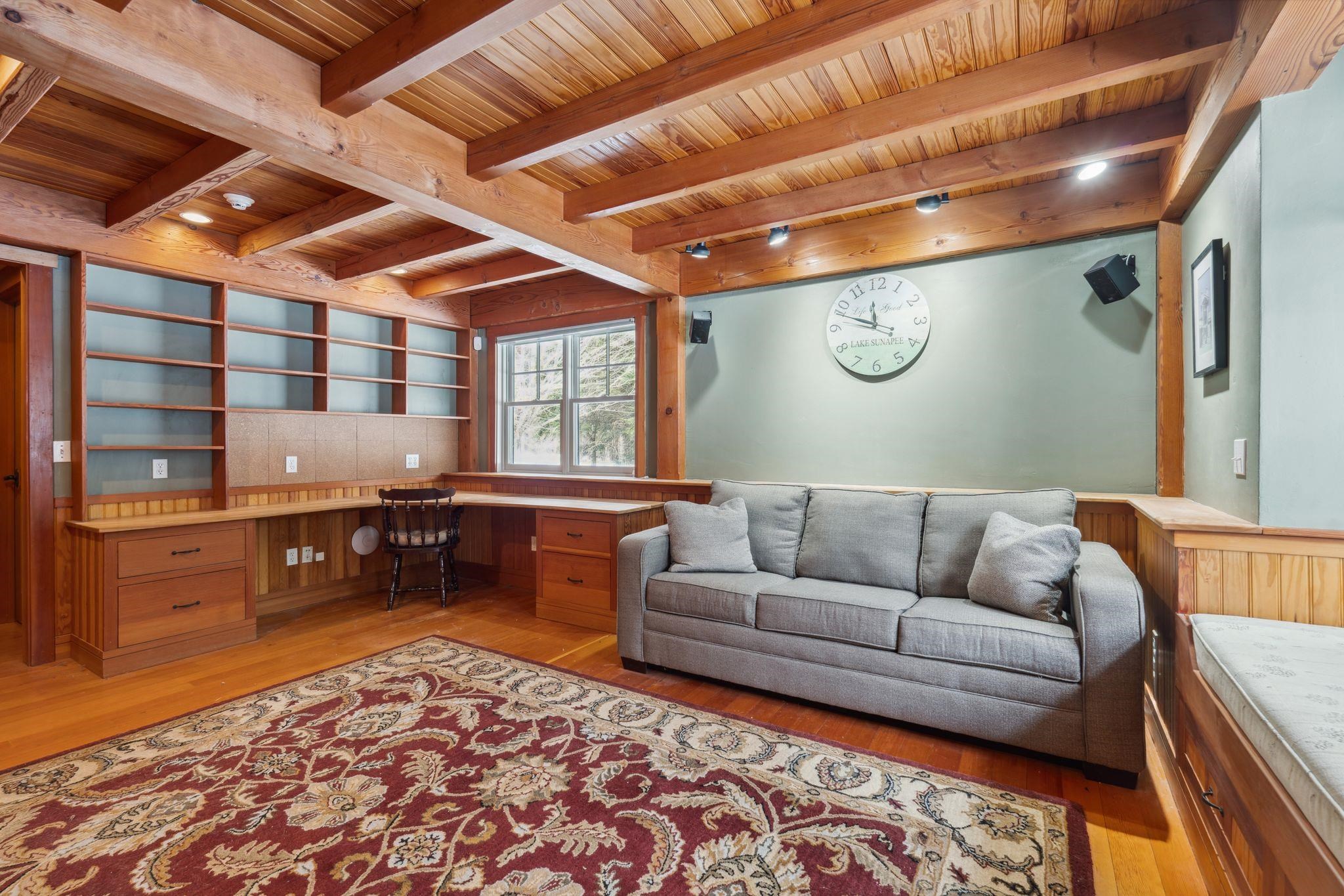 Sunapee, New Hampshire 03782, United States, 4 Bedrooms Bedrooms, ,4 BathroomsBathrooms,Residential,Active,91699