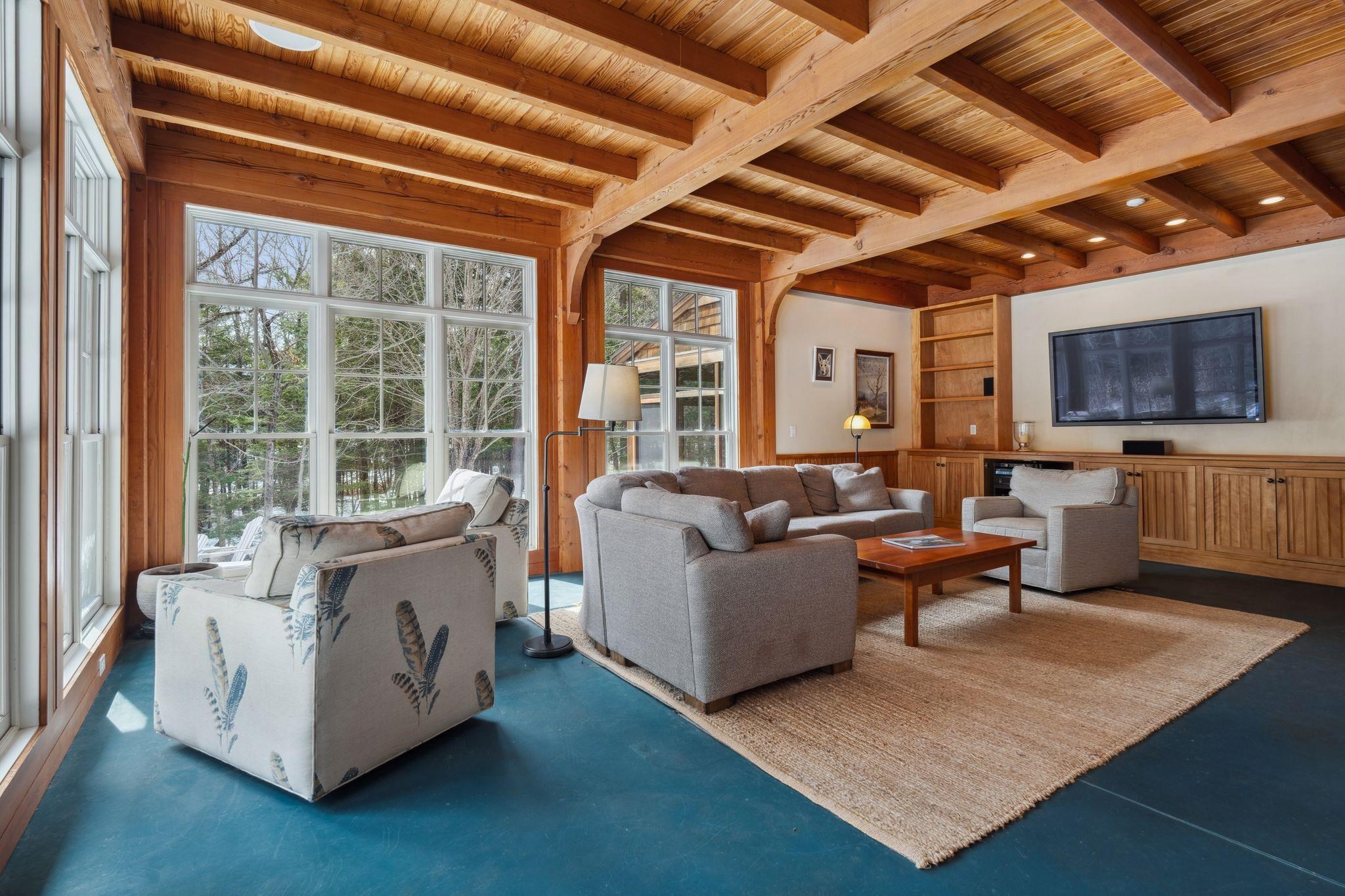 Sunapee, New Hampshire 03782, United States, 4 Bedrooms Bedrooms, ,4 BathroomsBathrooms,Residential,Active,91699