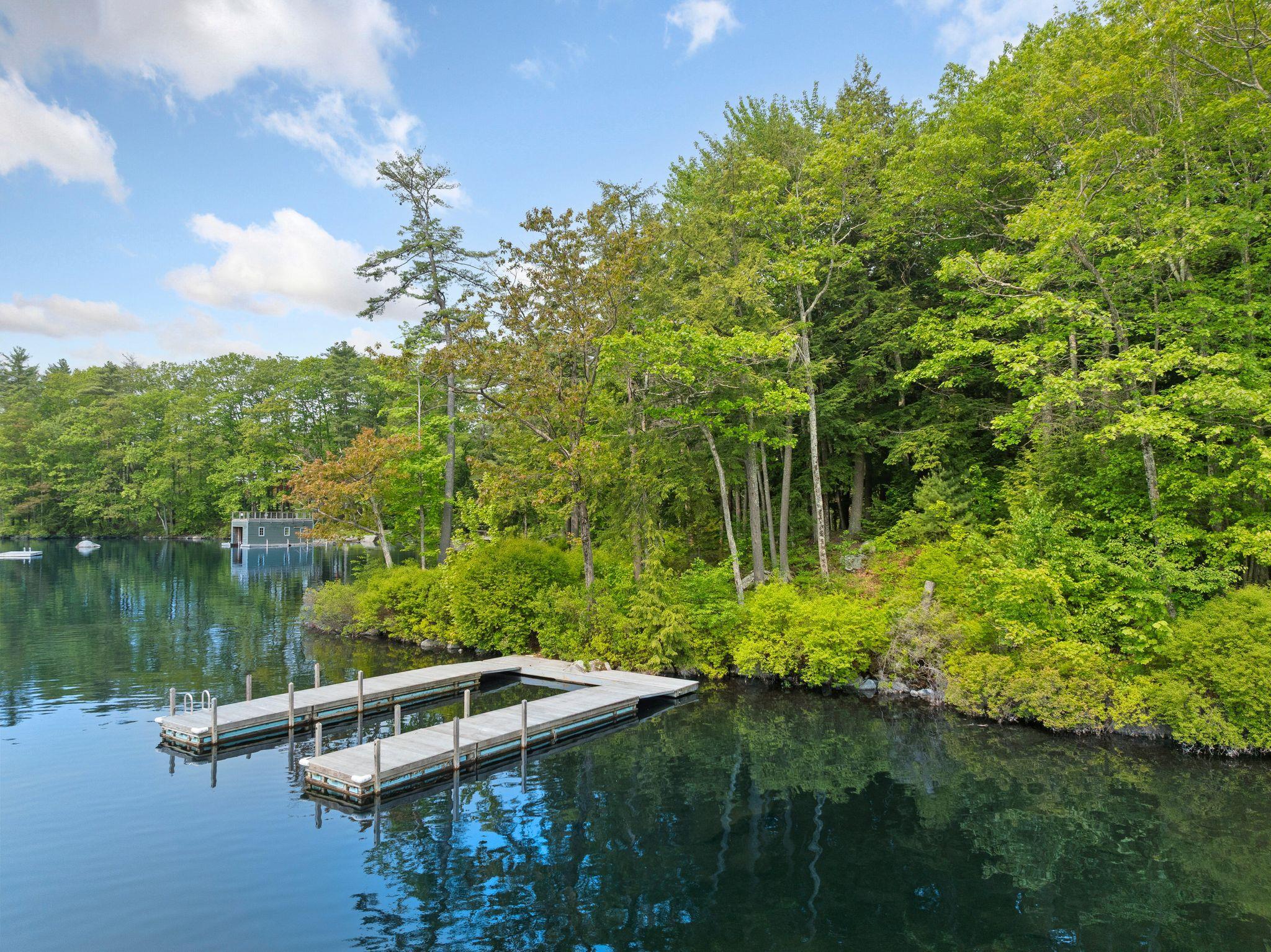 27 Burkehaven Lane