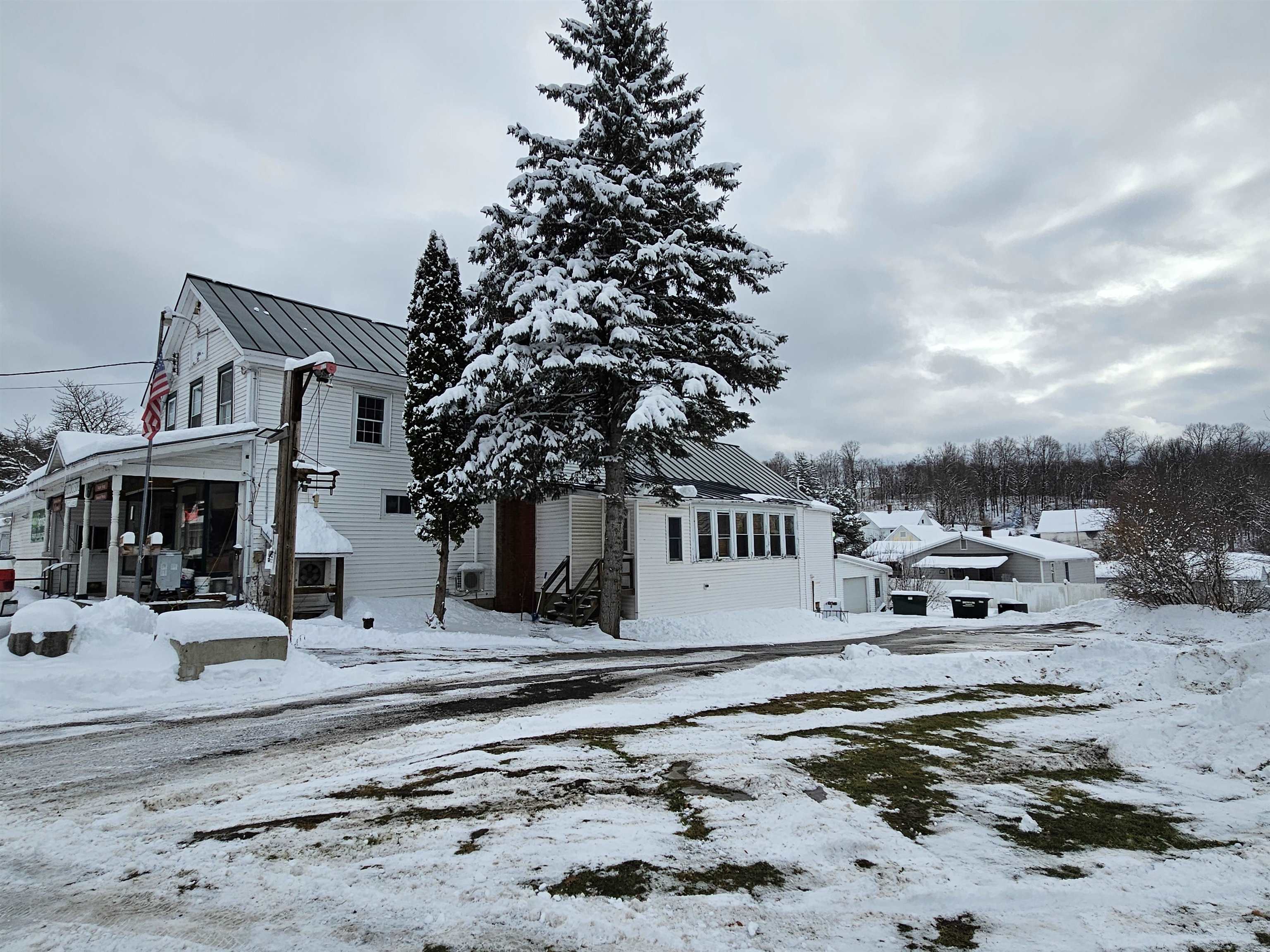 499 Main Street