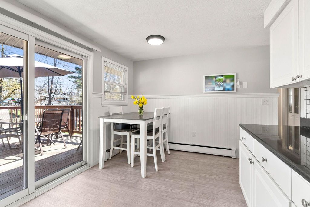 Photo of 15 Bradford Drive, Merrimack, NH 03054 (MLS # 5086134)