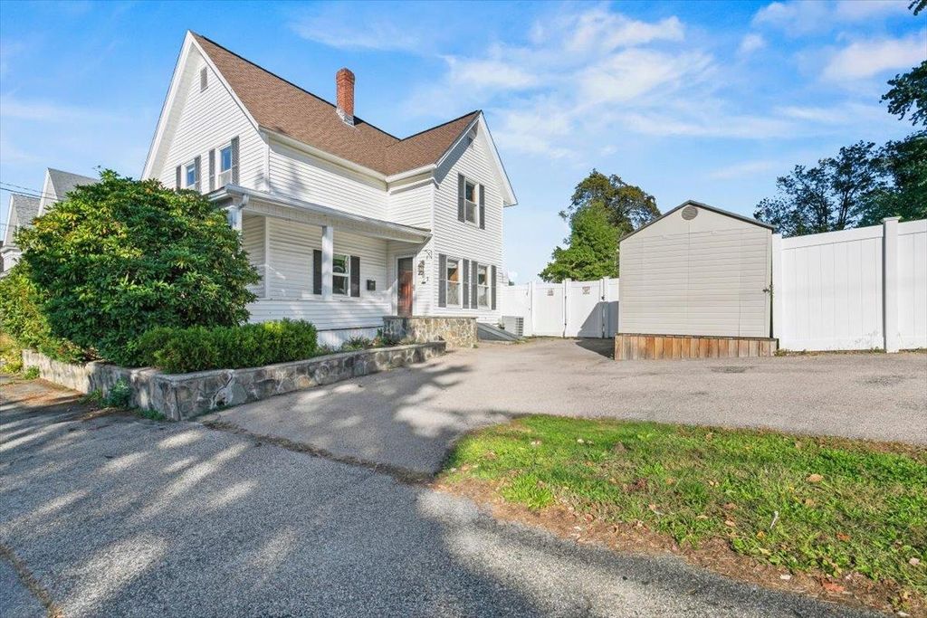 Photo of 201 Jewett Street, Manchester, NH 03103 (MLS # 5065205)