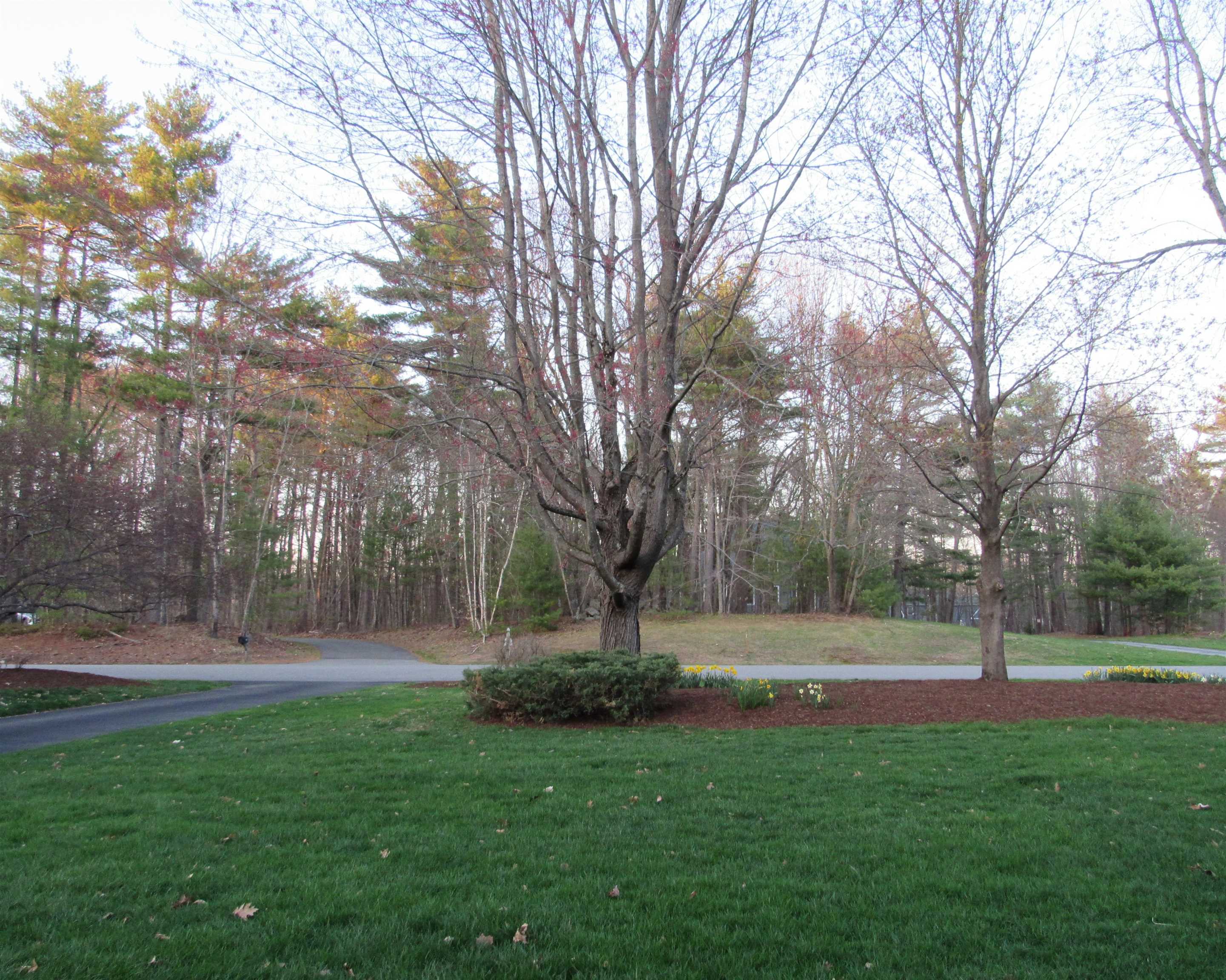 4 VILLAGE BROOK Lane