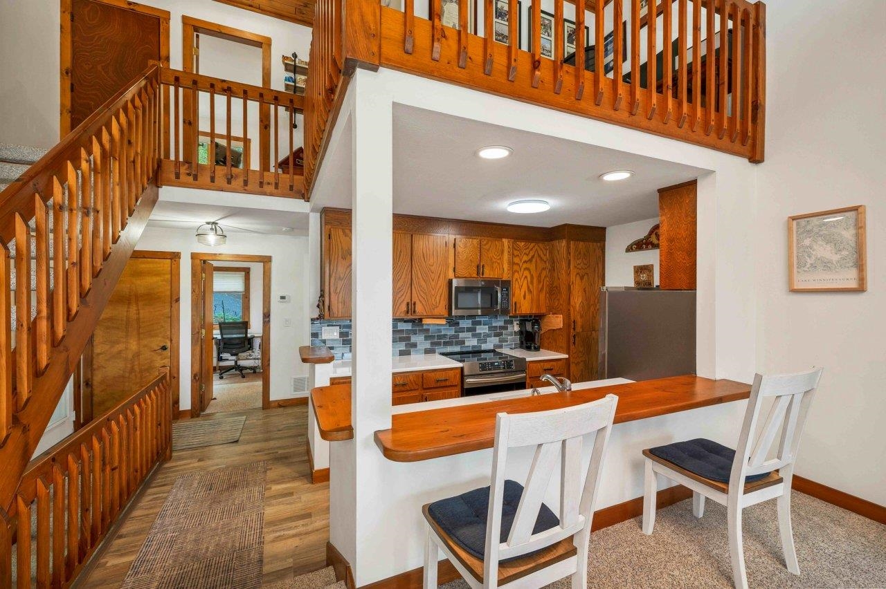 1 Barbers Pole Road 2