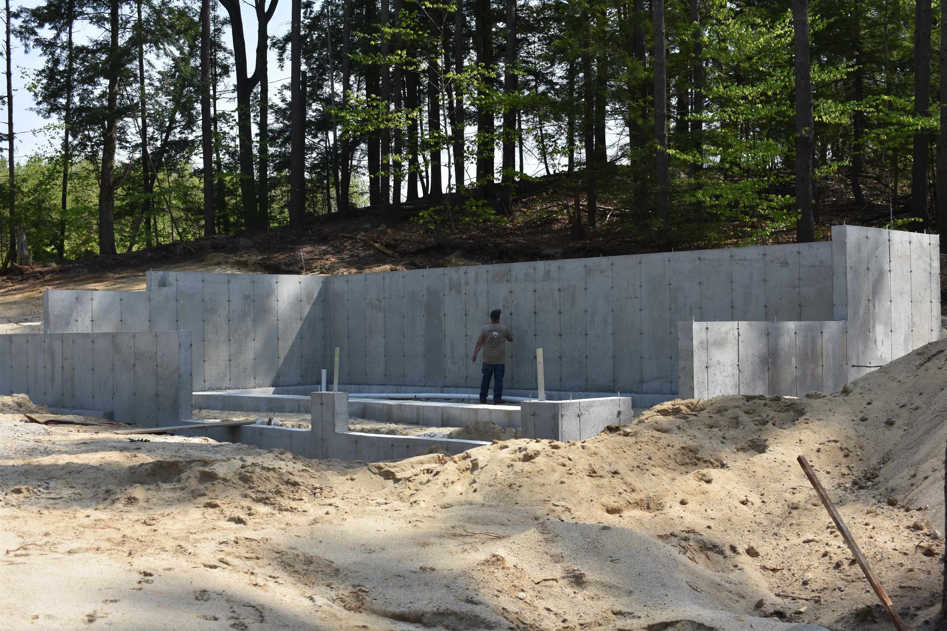 Photo 1 of 13 — Lot 10-48-2 Old Stagecoach Road, Bennington, NH 03442