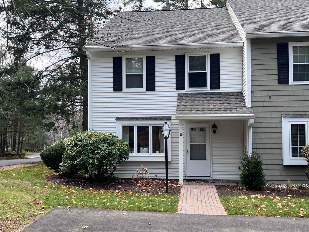 Photo of 33 Harbor Way #29, Wolfeboro, NH 03894 (MLS # 5070095)