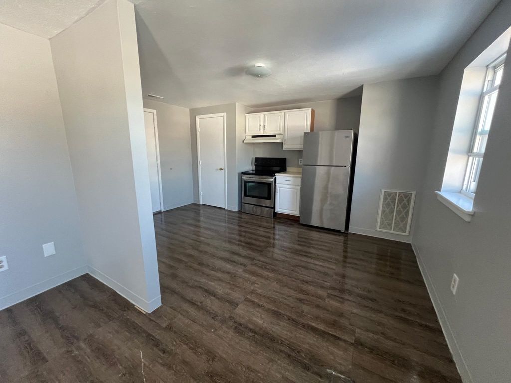 Photo of 26 Ledge Street #26B, Nashua, NH 03060 (MLS # 5089143)