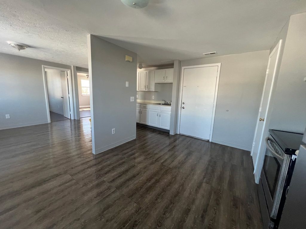 Photo of 26 Ledge Street #26B, Nashua, NH 03060 (MLS # 5089143)