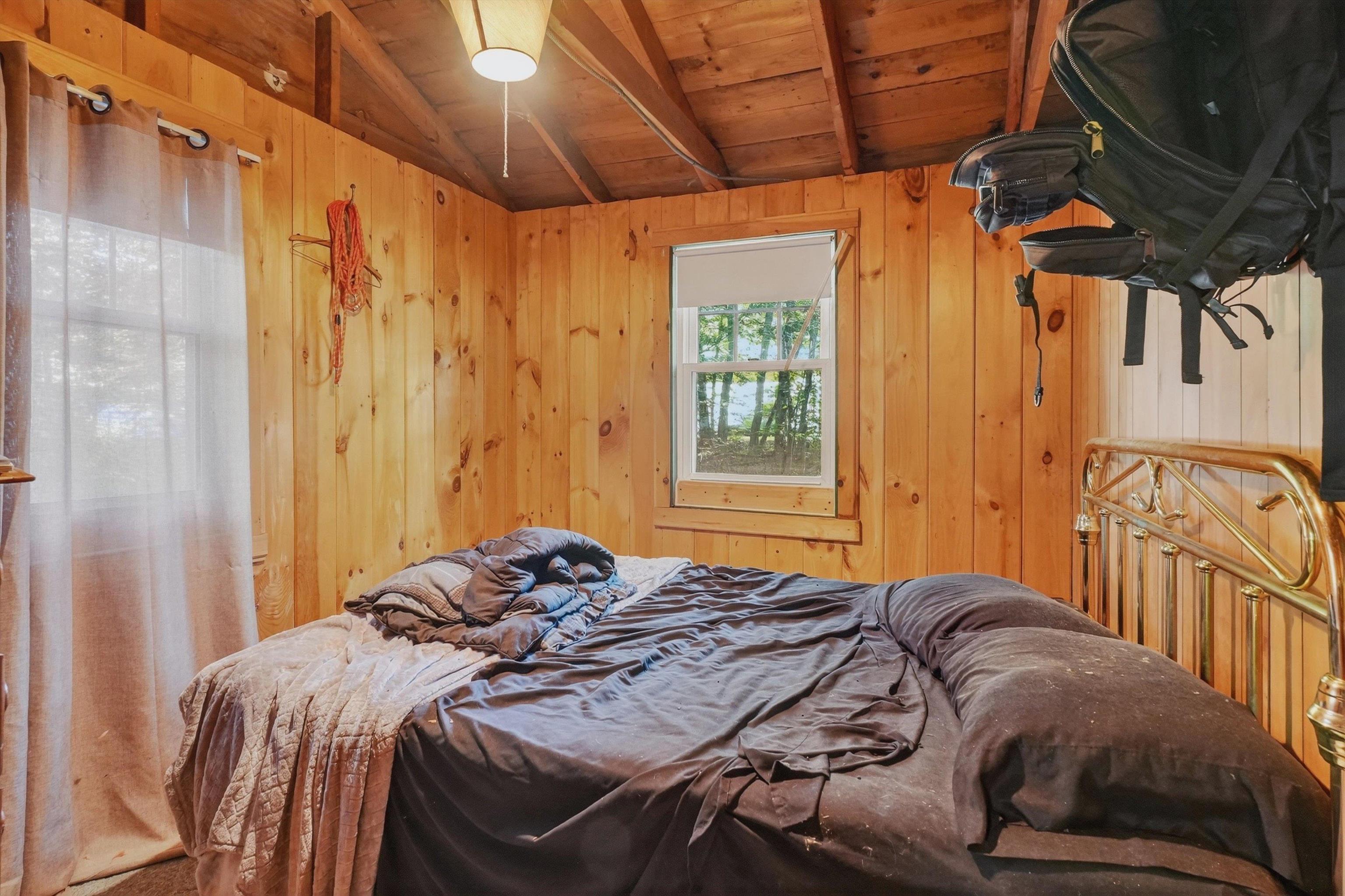 16 Sherwood Forest Drive