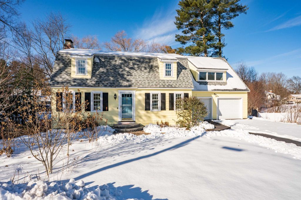 Photo of 5 Appaloosa Place, Nashua, NH 03062 (MLS # 5071385)