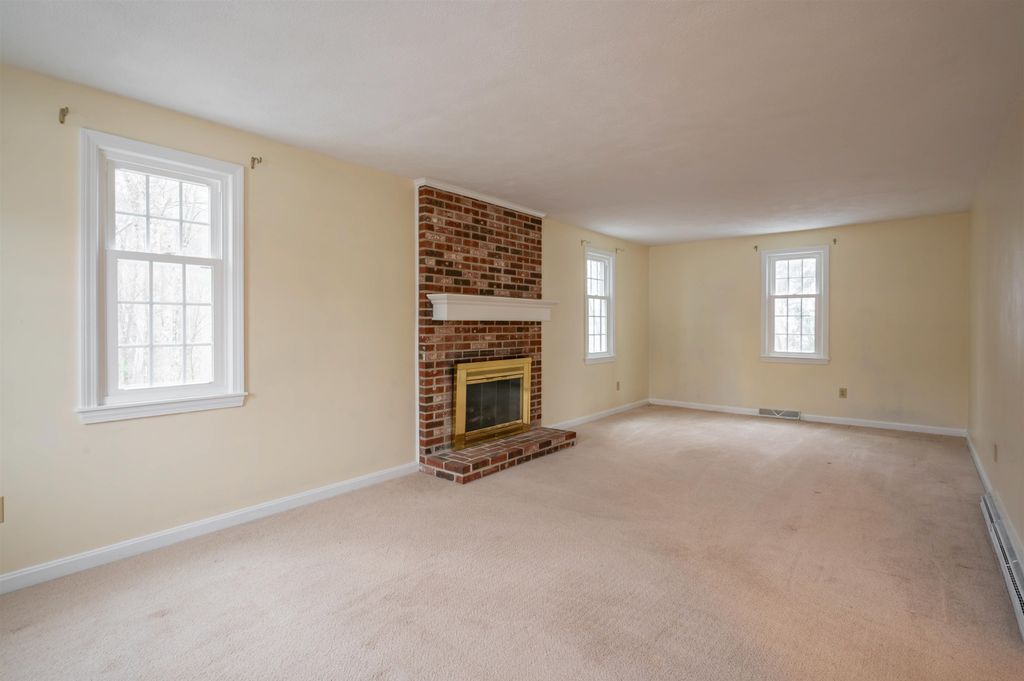 Photo of 5 Appaloosa Place, Nashua, NH 03062 (MLS # 5071385)