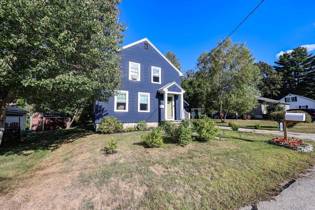 Photo of 22 Crawford Street, Manchester, NH 03109 (MLS # 5061809)