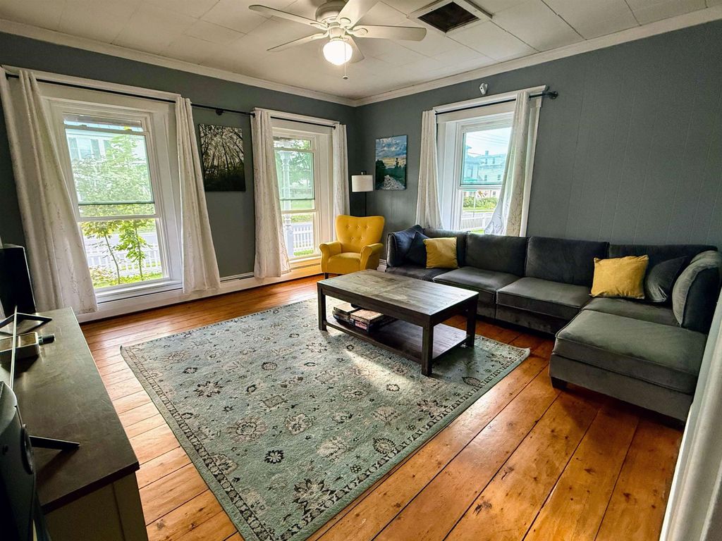 Photo of 2710 Dartmouth College Highway, Haverhill, NH 03774 (MLS # 5084473)