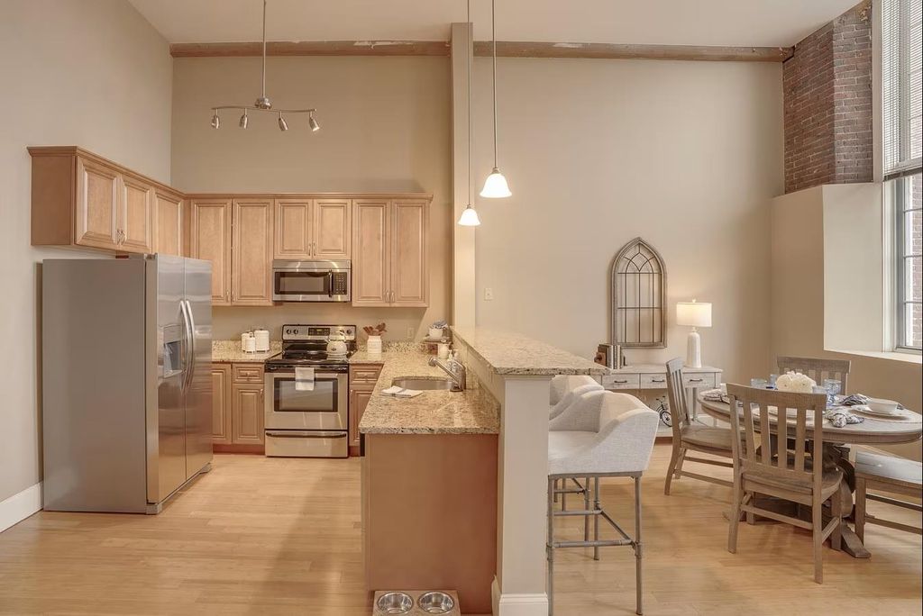 Photo of 195 McGregor Street #201, Manchester, NH 03102 (MLS # 5068402)