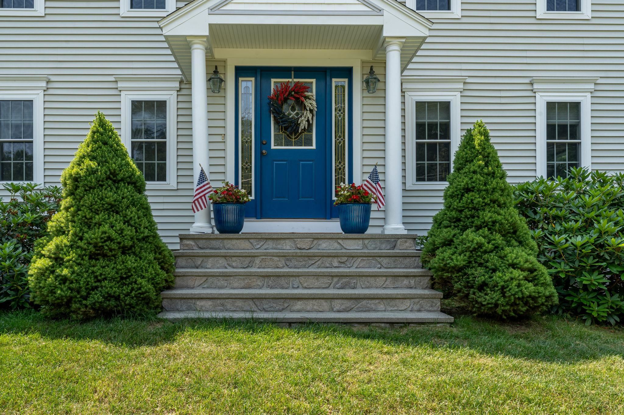 40 Lexington Drive