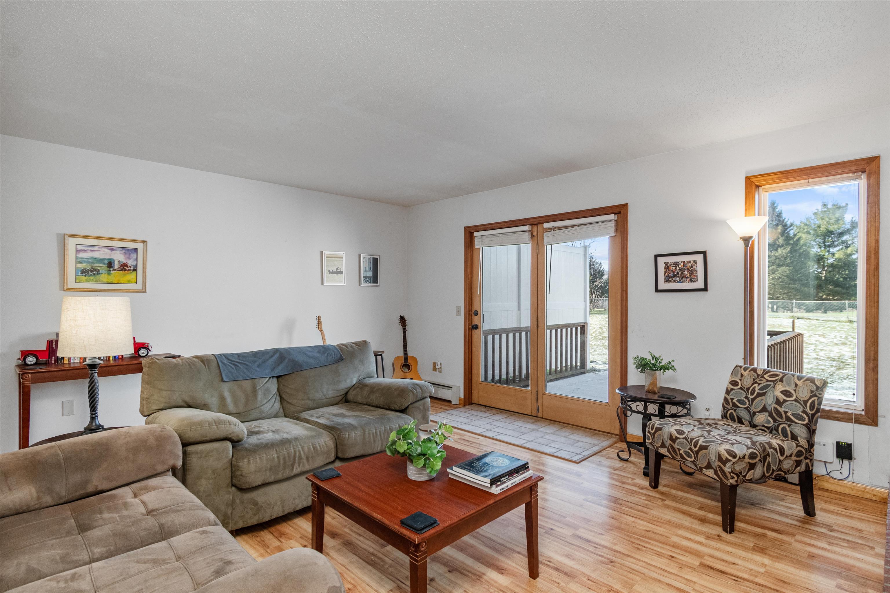 25 E Country Club Drive 25