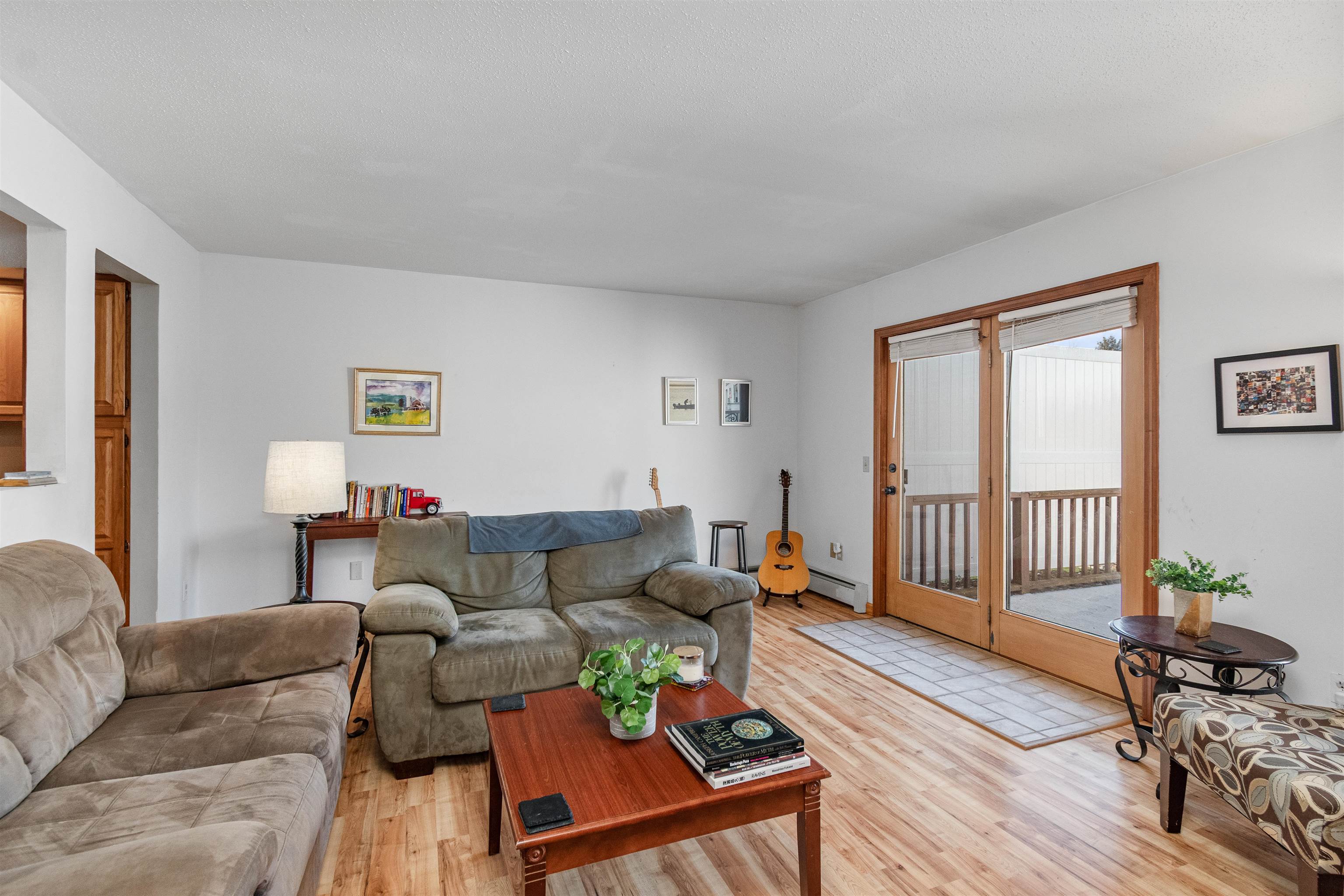 25 E Country Club Drive 25