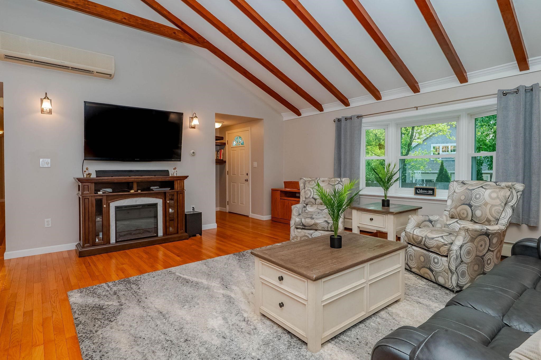 15B Vine Street