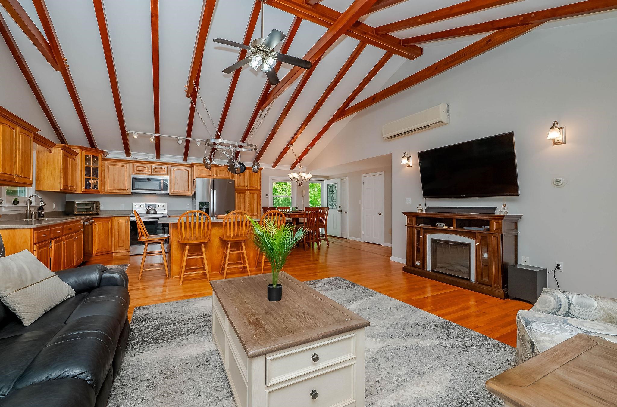 15B Vine Street