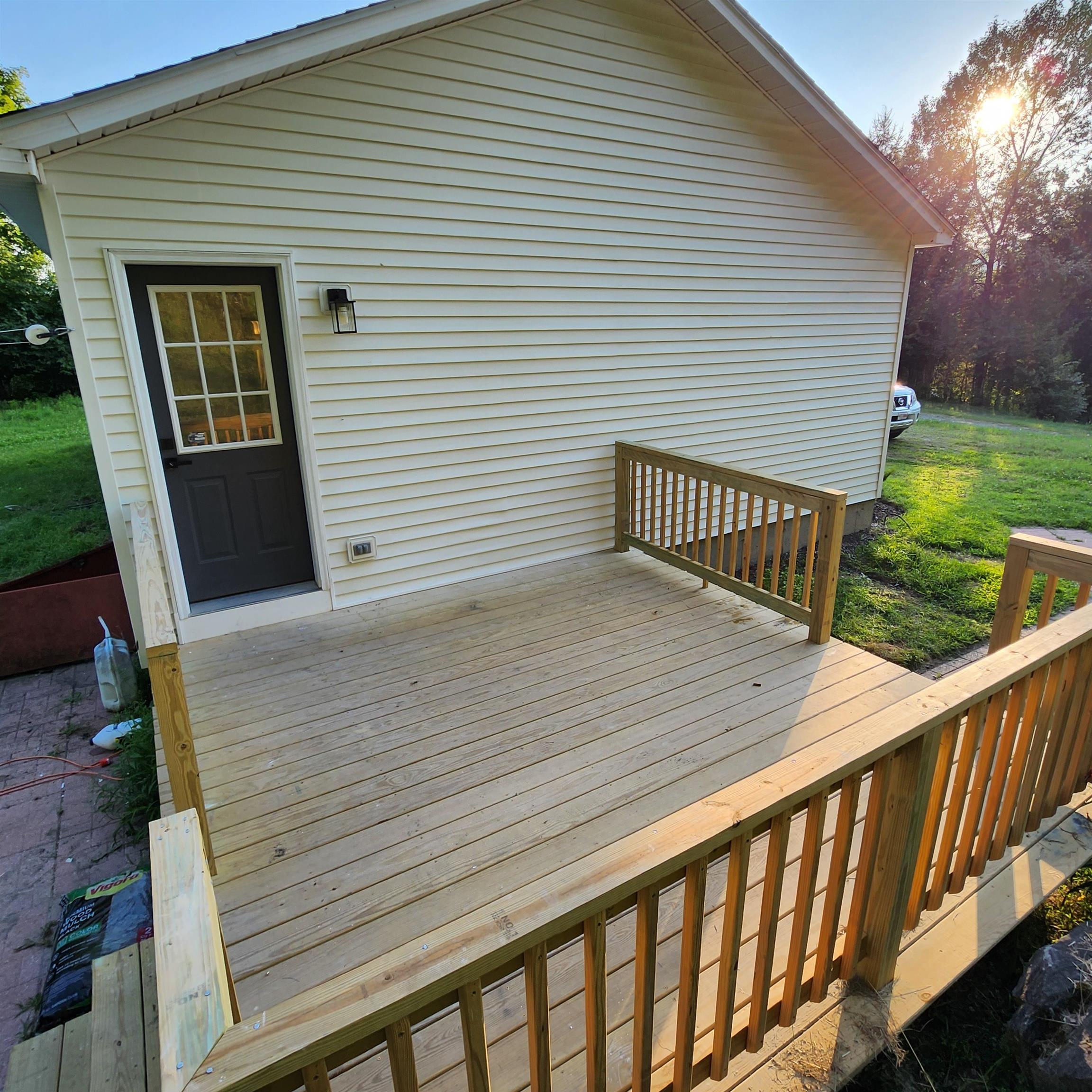 1289 Bugbee Crossing Road