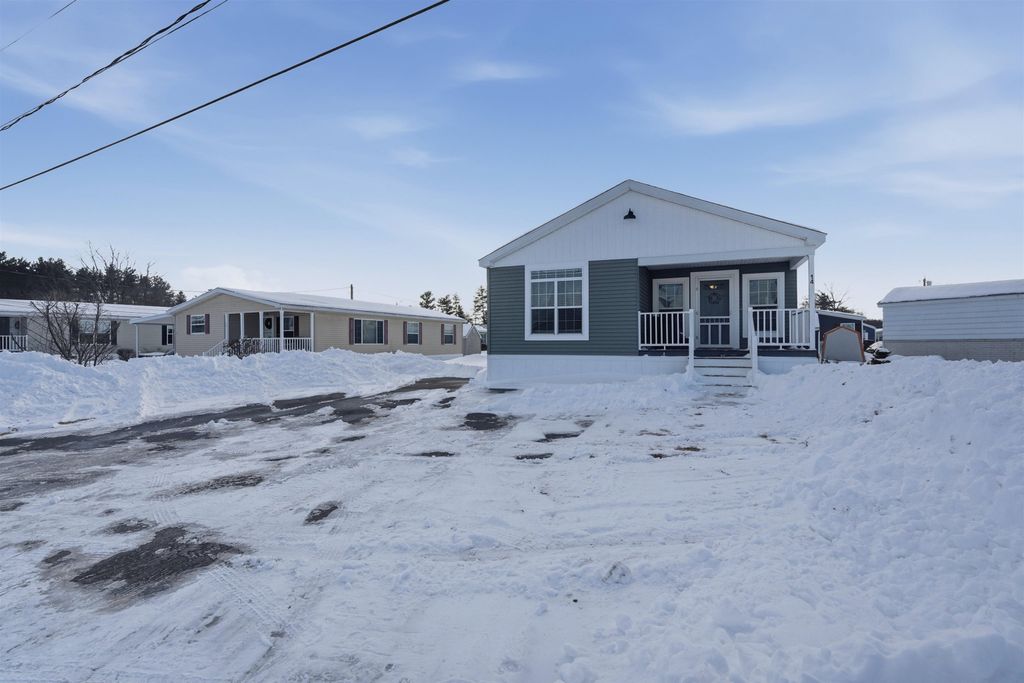 Photo of 14 Hagop Road, Salem, NH 03079 (MLS # 5077132)