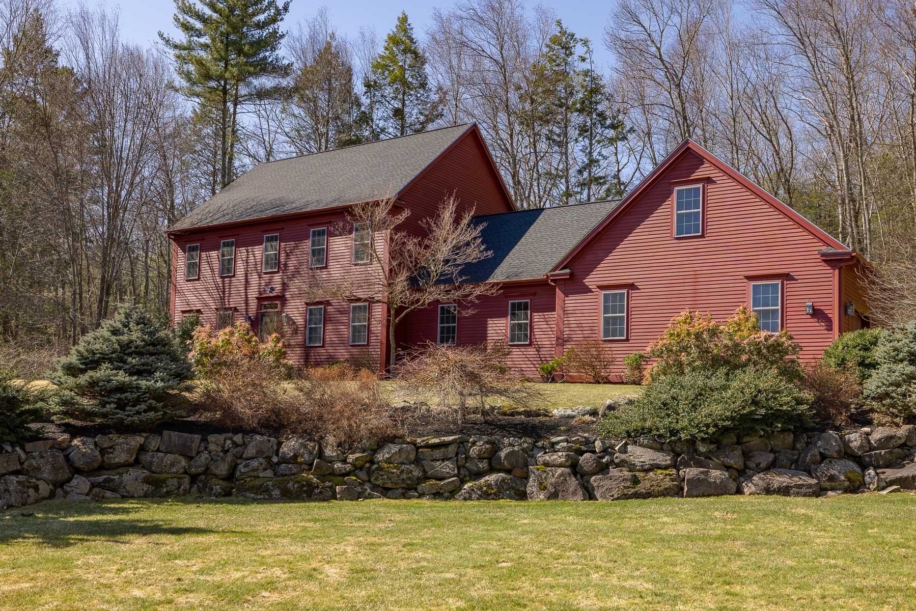 64 Bassett Lane