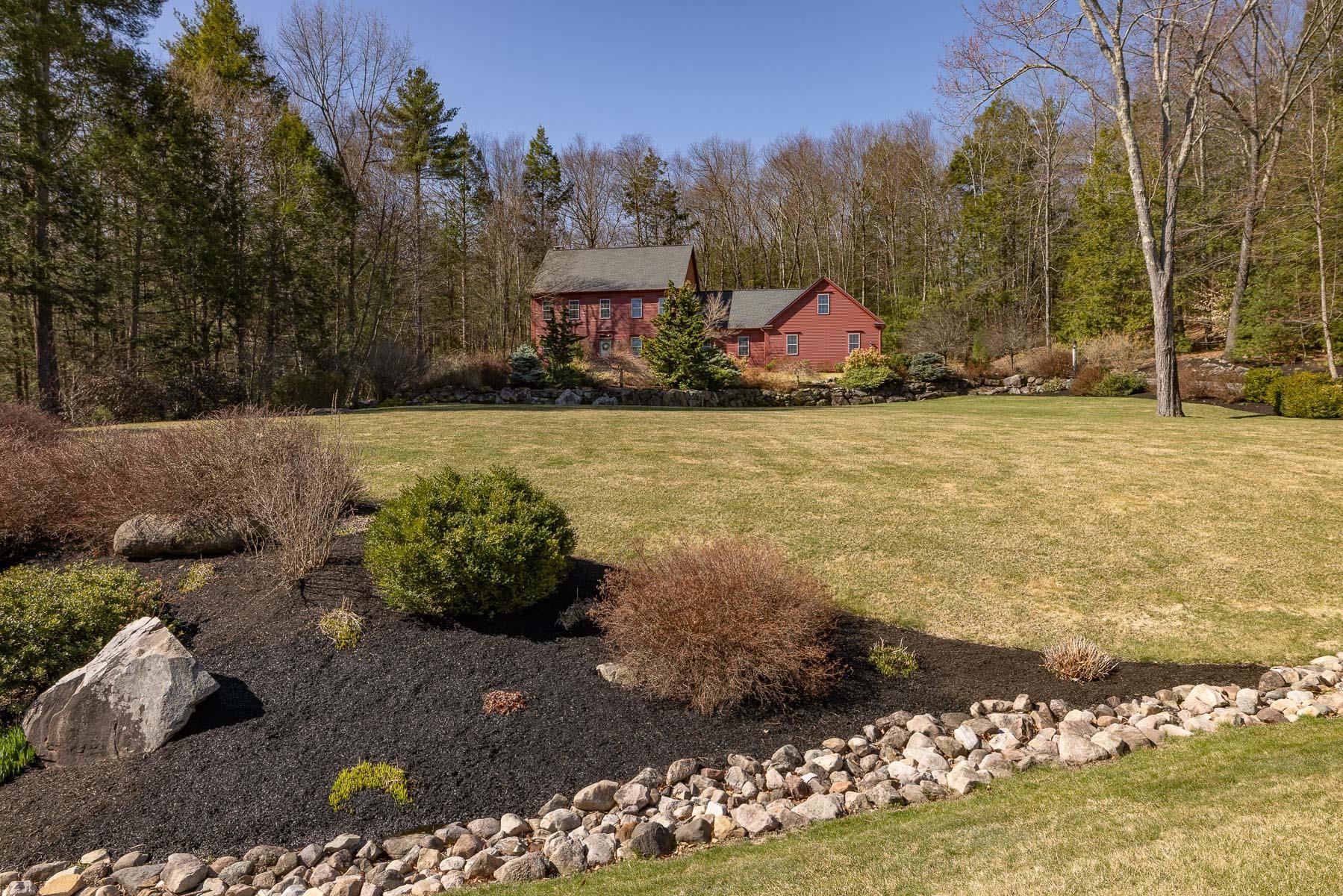 64 Bassett Lane