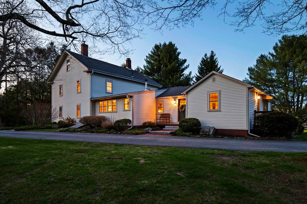 Photo of 64 Kingston Road, Exeter, NH 03833 (MLS # 5084800)