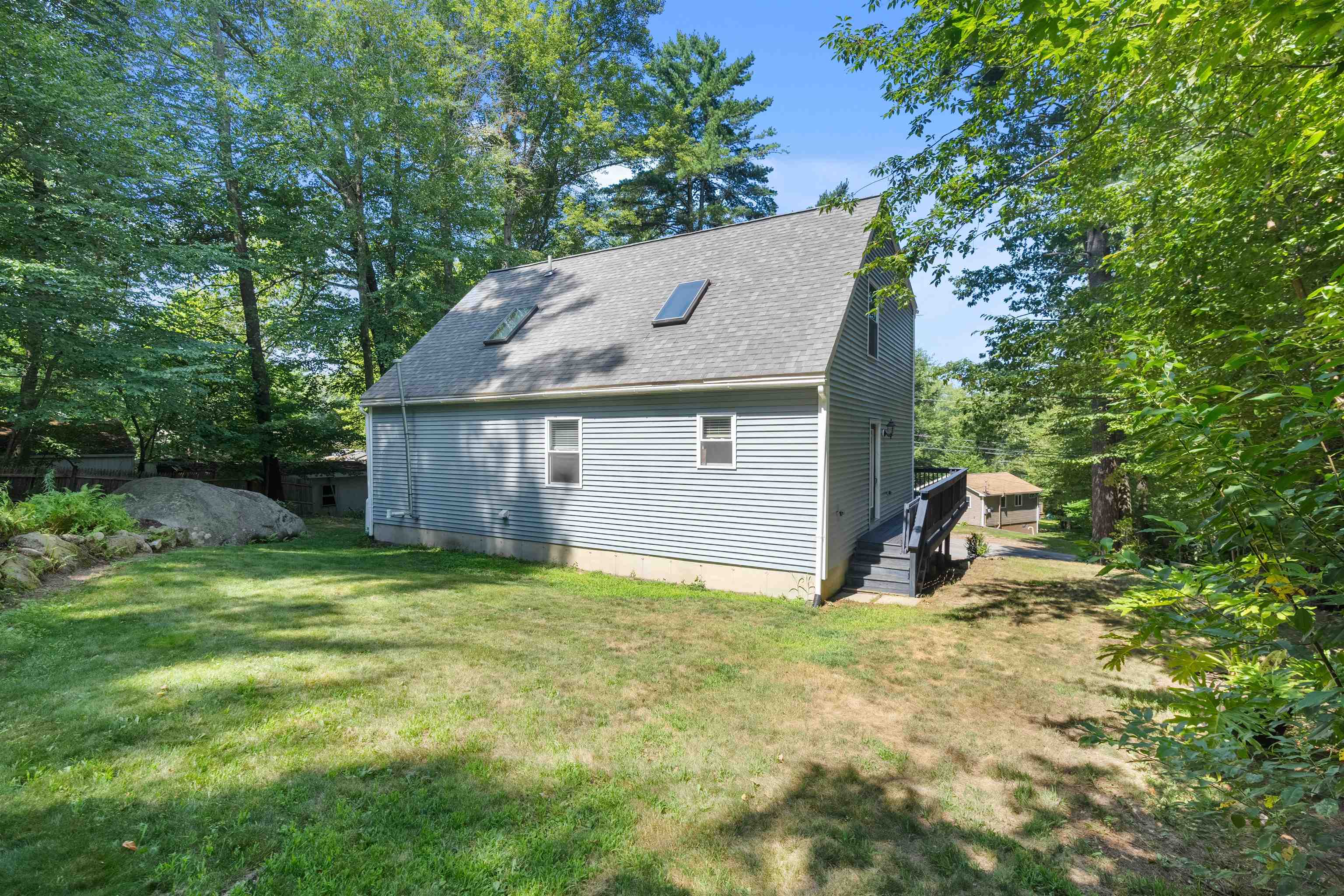 7 Woodlawn Road