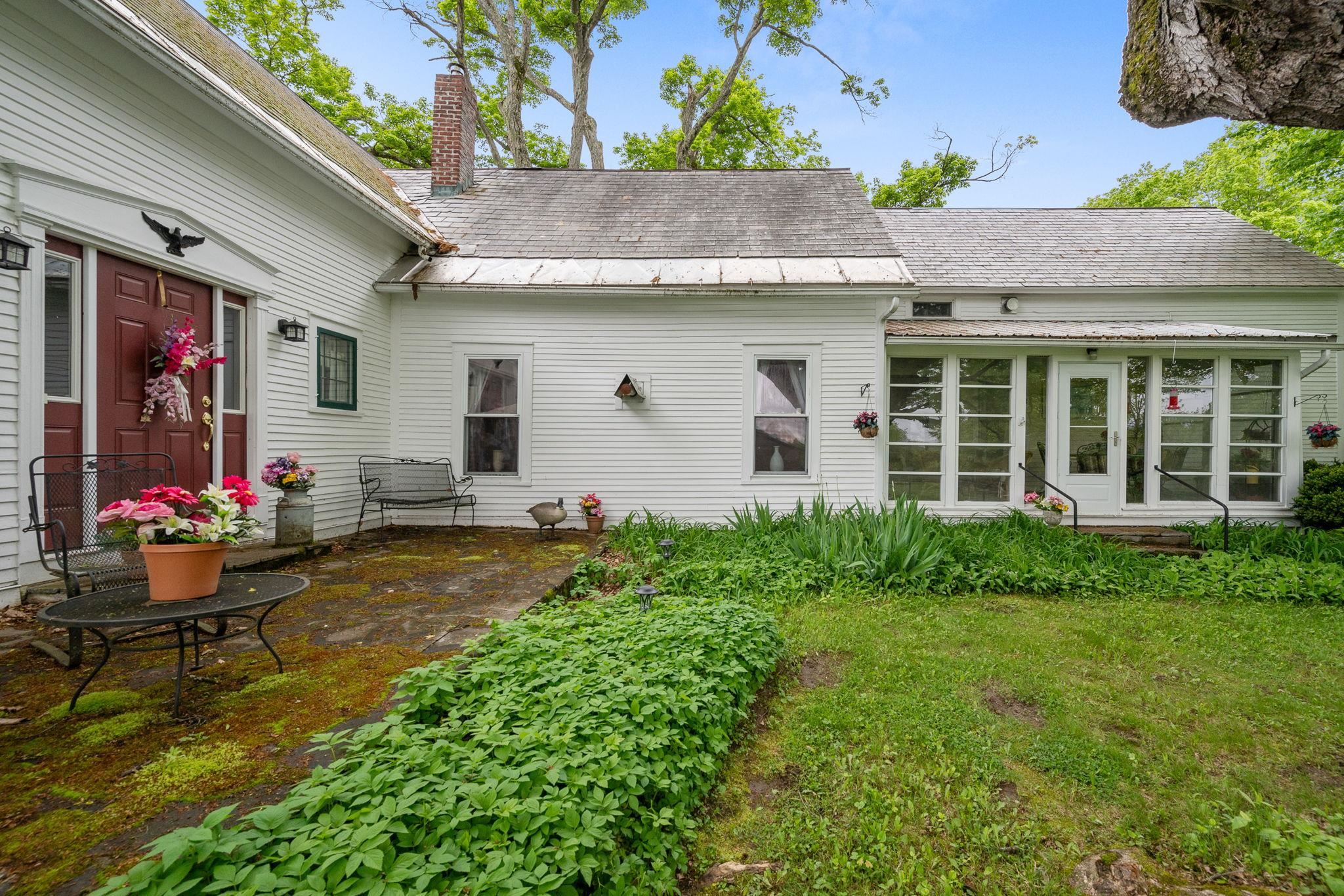 776 Arnold District Road