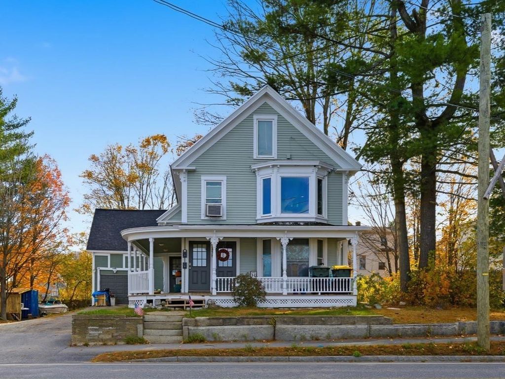 Photo of 158 Court Street, Laconia, NH 03246 (MLS # 5075558)