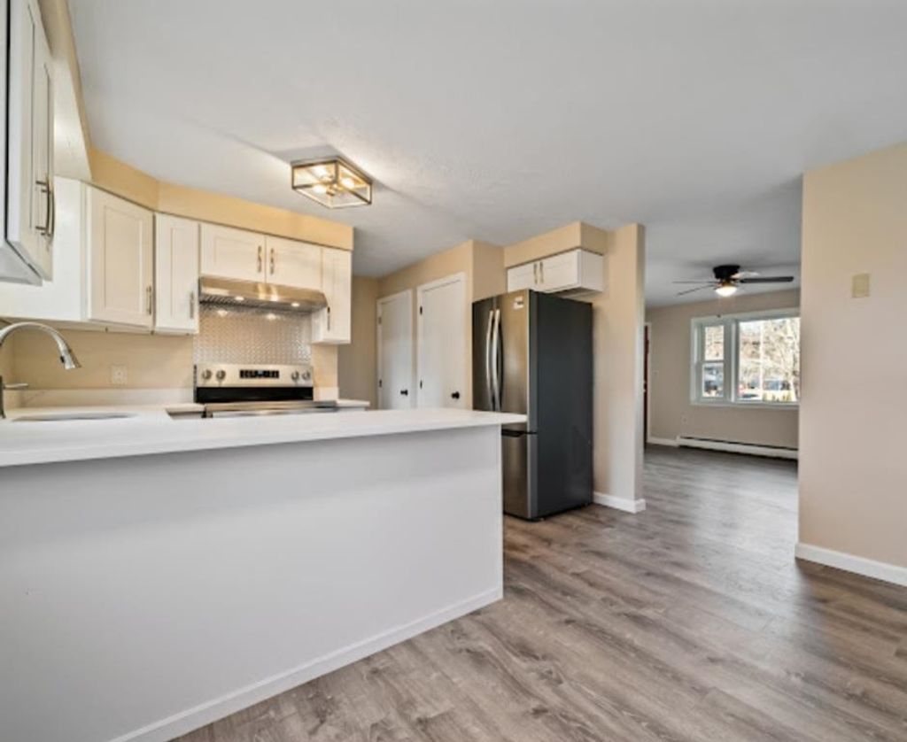 Photo of 4 Norman Drive #L, Derry, NH 03038 (MLS # 5075831)