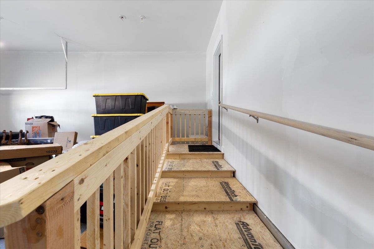 Pelham, New Hampshire 03076, United States, 2 Bedrooms Bedrooms, ,2 BathroomsBathrooms,Residential,Active,73816