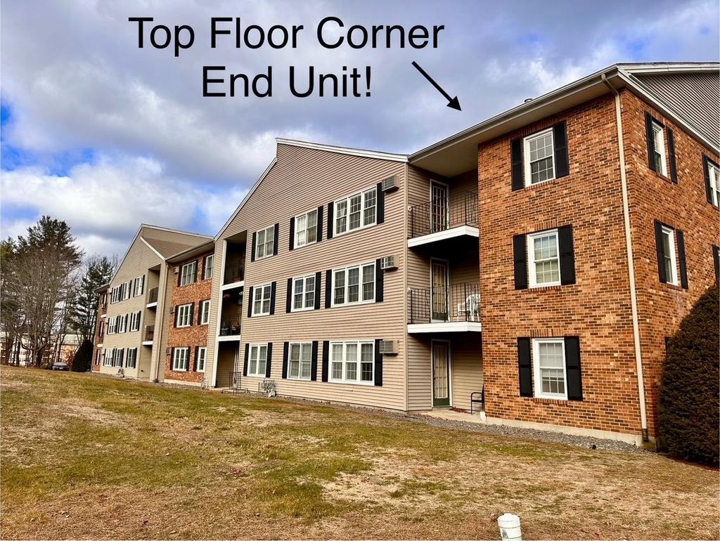 Photo of 1991 Bodwell Road #30, Manchester, NH 03109 (MLS # 5070656)