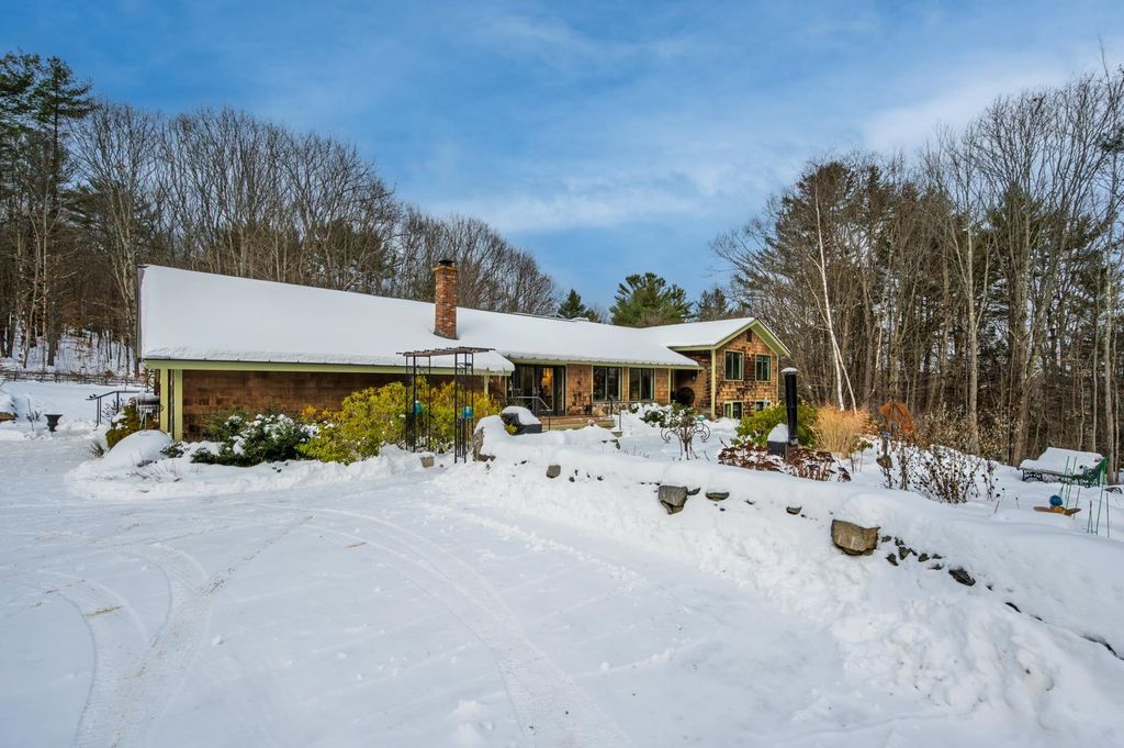 Photo of 53 Elkins Road, New London, NH 03257 (MLS # 5072219)