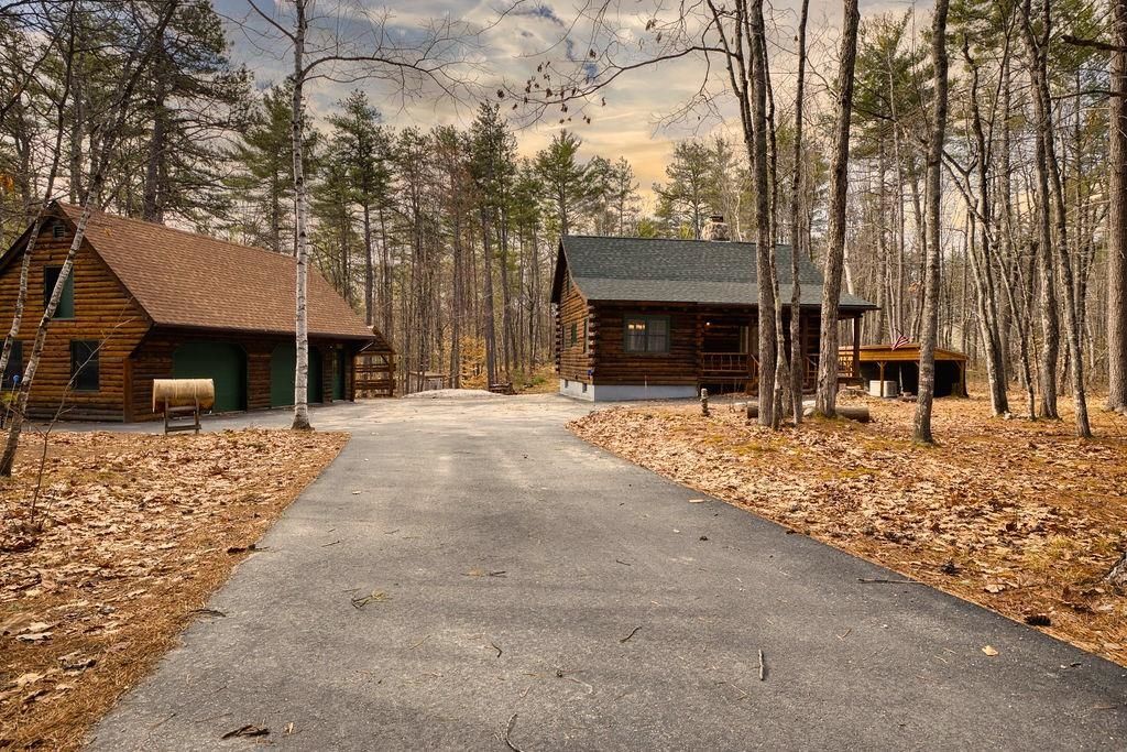 Photo of 111 Pine River Path, Effingham, NH 03882 (MLS # 5083570)