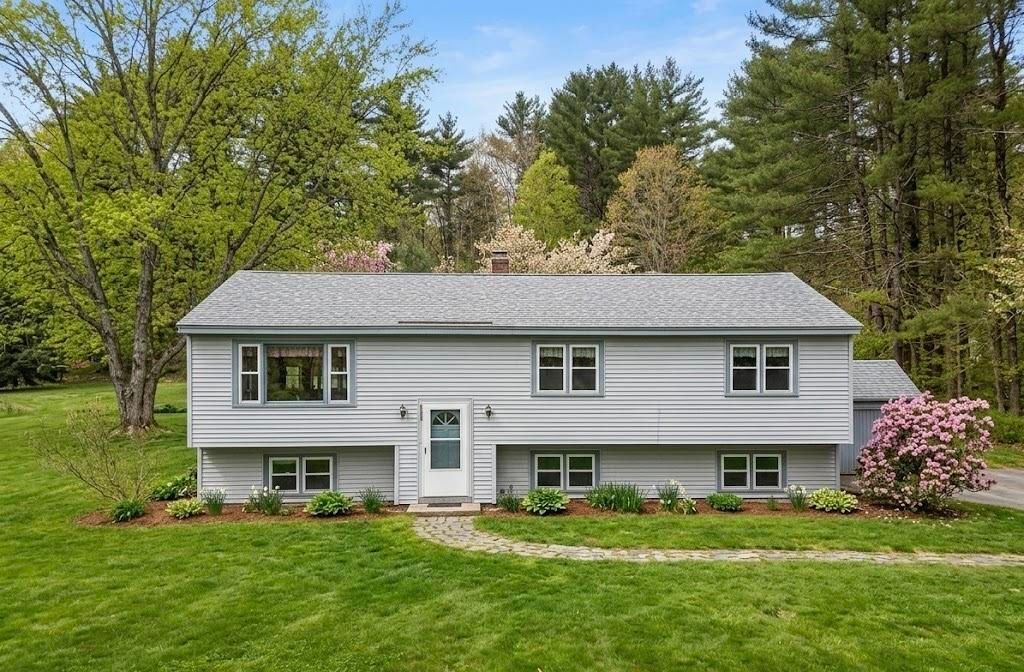 Photo of 157 Old Turnpike Road, Epsom, NH 03234 (MLS # 5075537)