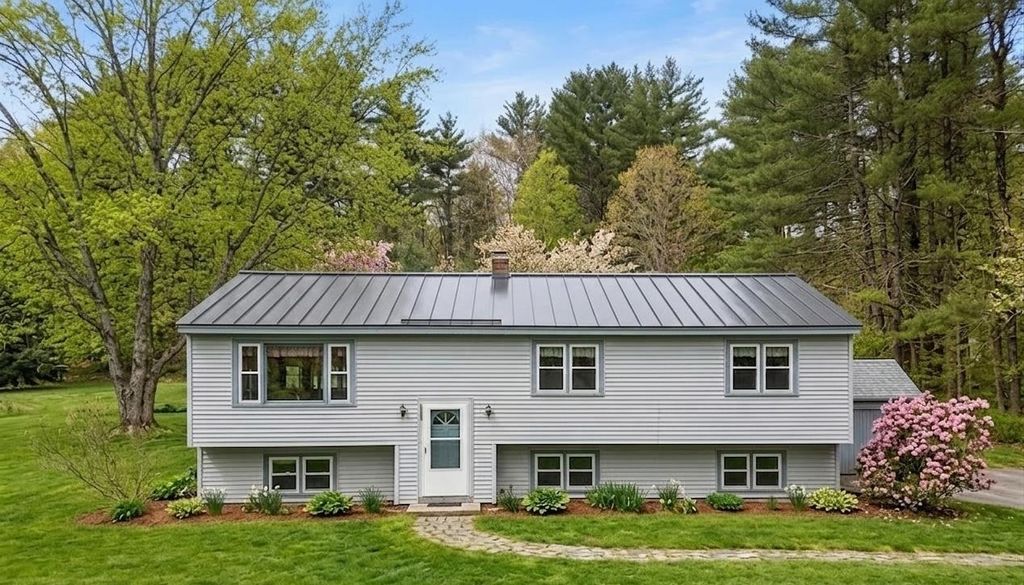 Photo of 157 Old Turnpike Road, Epsom, NH 03234 (MLS # 5075537)