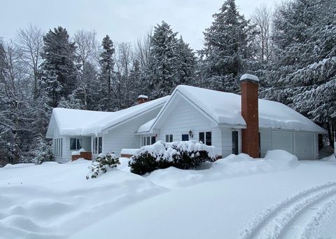 7 Parker Court Lincoln NH 03251