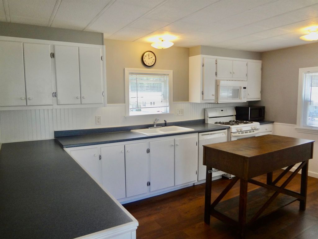 Photo of 5 Brook Circle, Loudon, NH 03307 (MLS # 5049220)