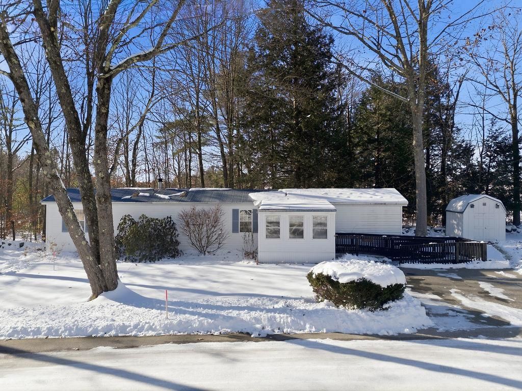 Photo of 732 Concord Stage Road #5, Weare, NH 03281 (MLS # 5071644)